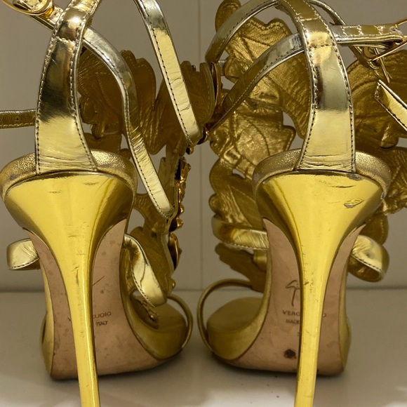 Giuseppe Zanotti‘s ‘Cruel’ sandals with crystal-embellished wings. - Picture 5 of 5